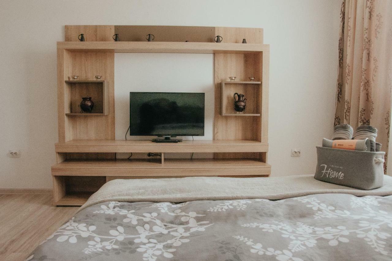 Apartament 1 Decembrie Διαμέρισμα Άλμπα Ιούλια Εξωτερικό φωτογραφία
