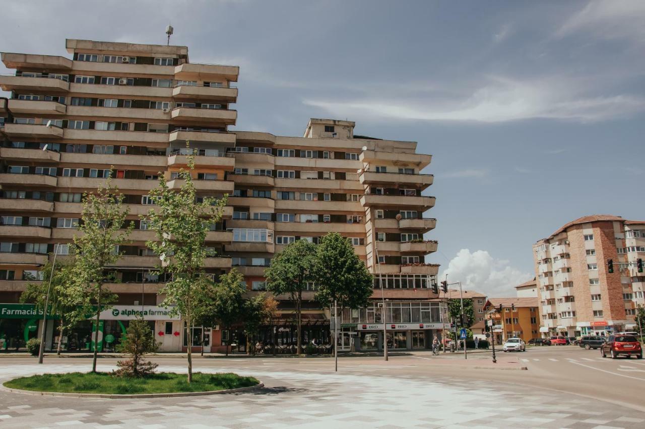 Apartament 1 Decembrie Διαμέρισμα Άλμπα Ιούλια Εξωτερικό φωτογραφία