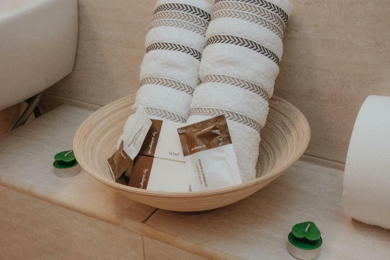 Apartament 1 Decembrie Διαμέρισμα Άλμπα Ιούλια Εξωτερικό φωτογραφία